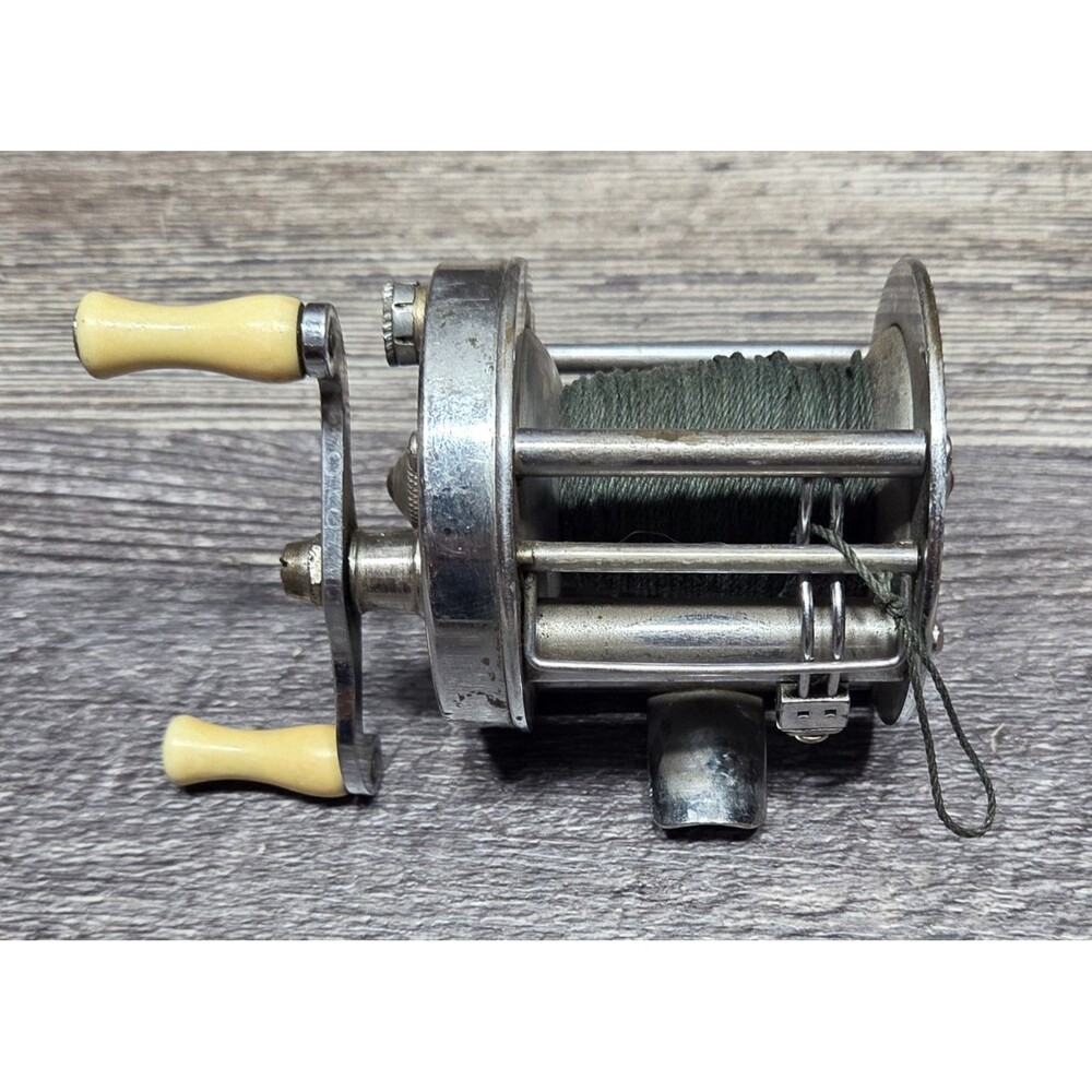 Vintage Lure Stop LW-ABL Level Wind Baitcasting Fishing Reel - Working Condition